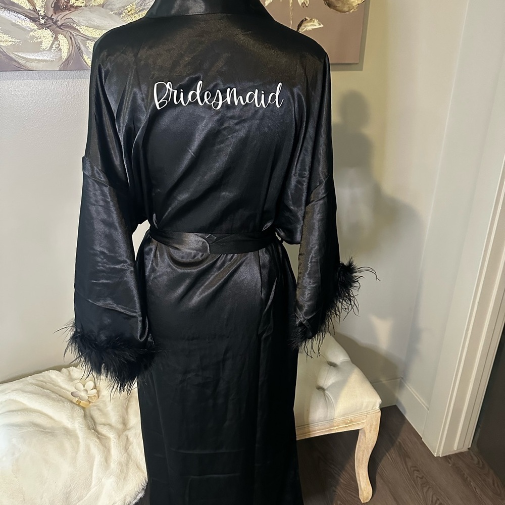 NWOT Black Bridesmaid Satin Robe with Feather Trim